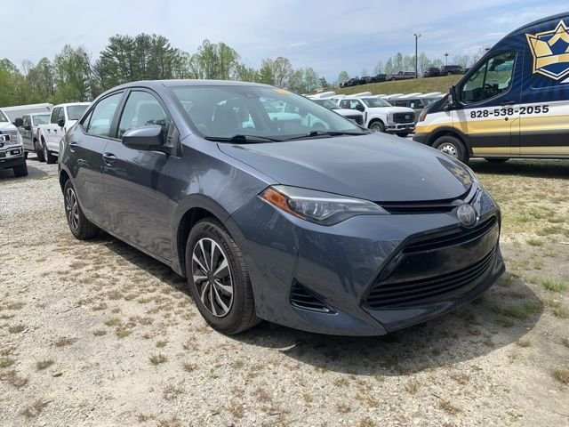 Used 2018 Toyota Corolla L with VIN 2T1BURHE6JC996025 for sale in Hendersonville, NC