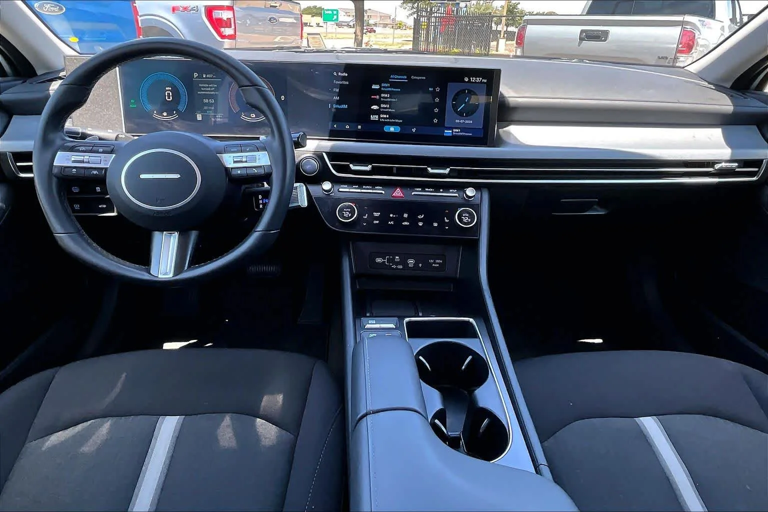 Used 2024 Aero Silver Hyundai SEL image 16