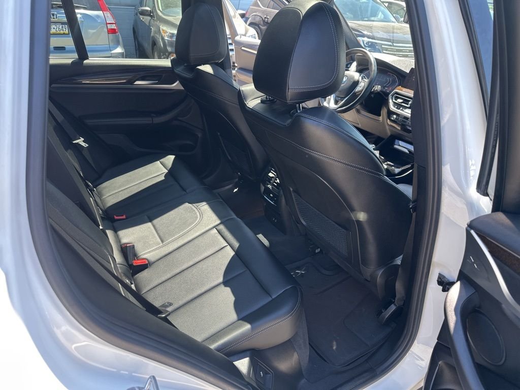 Used 2023 White BMW xDrive30i image 33