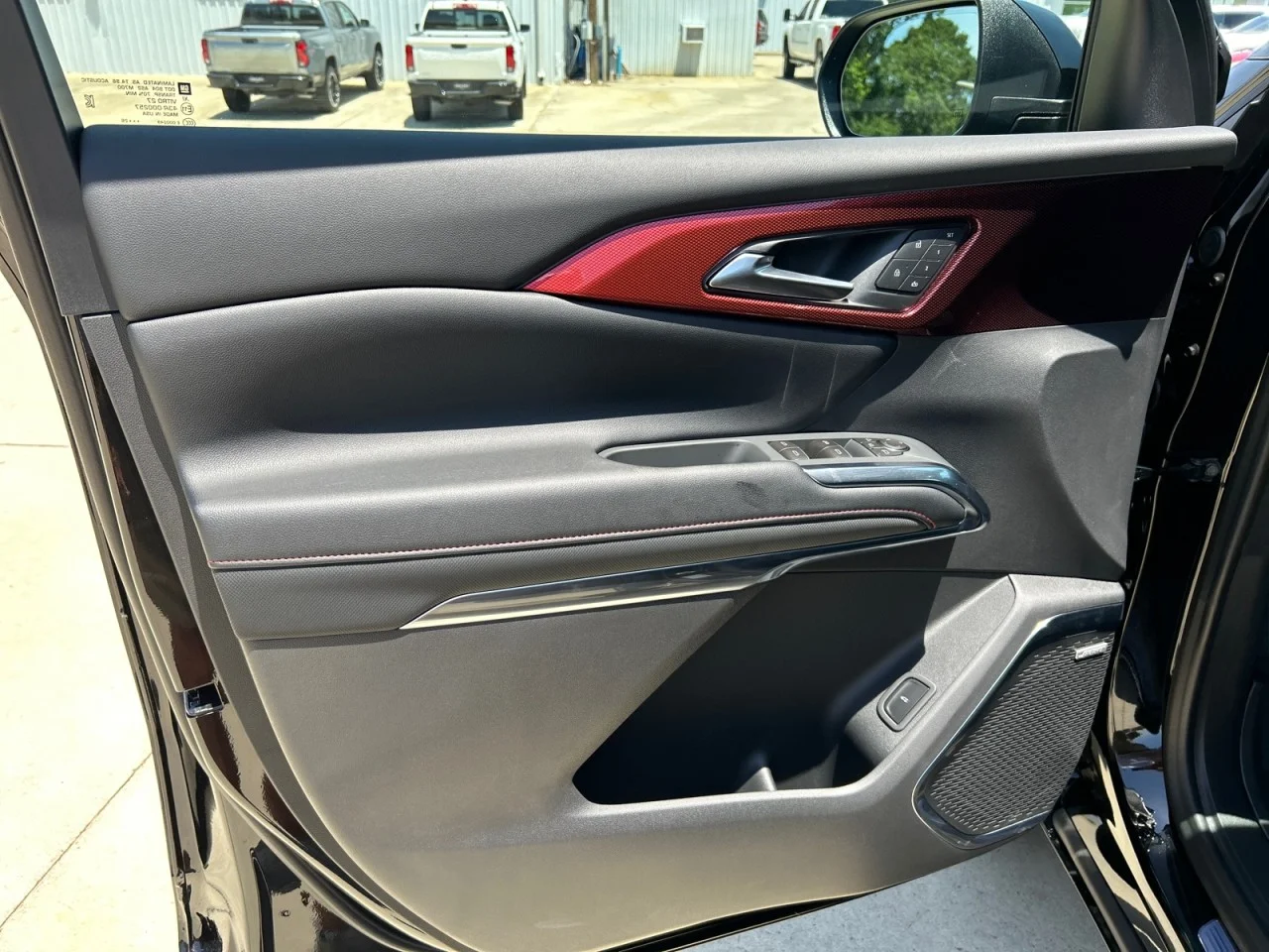 New 2026 Mosaic Black Metallic Chevrolet RS image 9