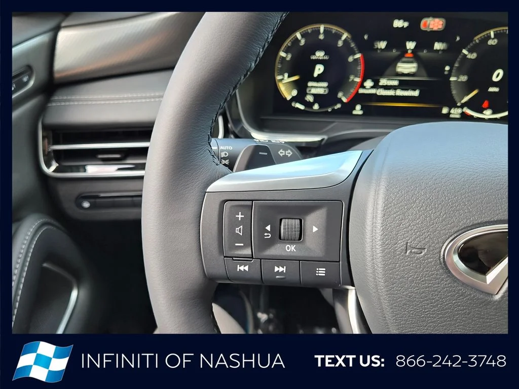 New 2027 RADIANT WHITE INFINITI Luxe AWD image 29