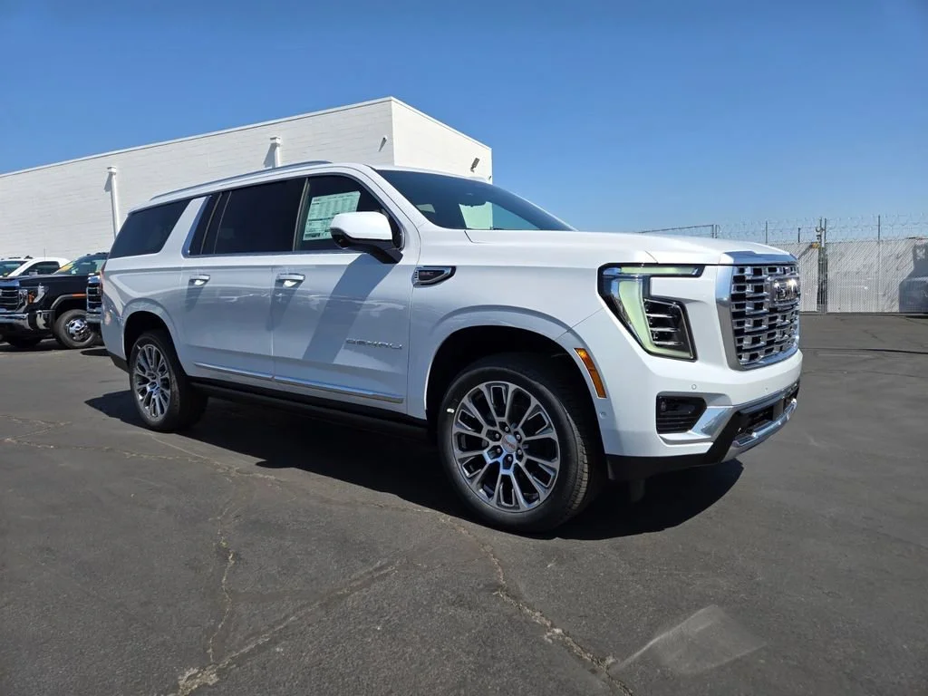 2026 GMC Yukon Denali AWD's photo