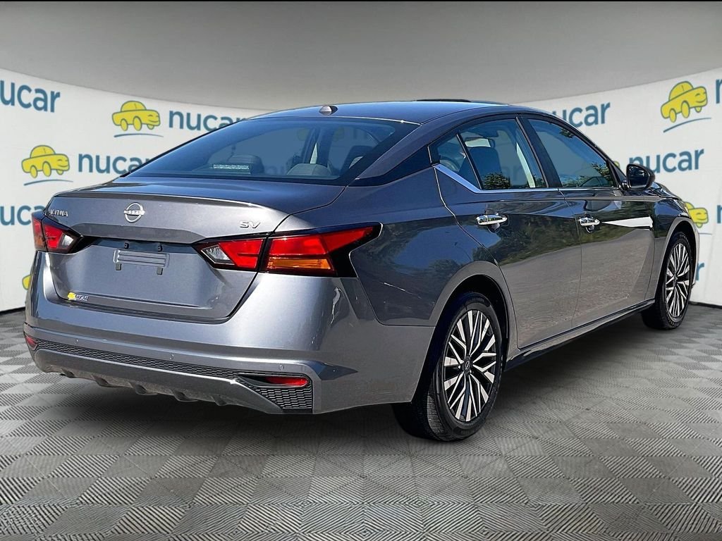 Used 2024 Gun Metallic Nissan 2.5 SV image 6