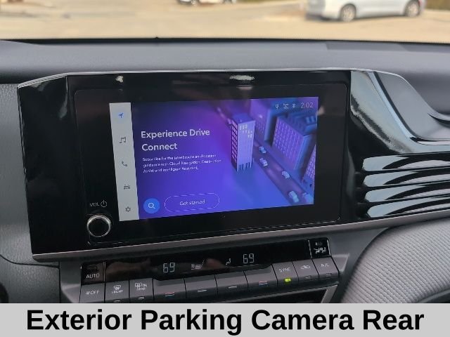 2026 Toyota Camry SE - Photo 7