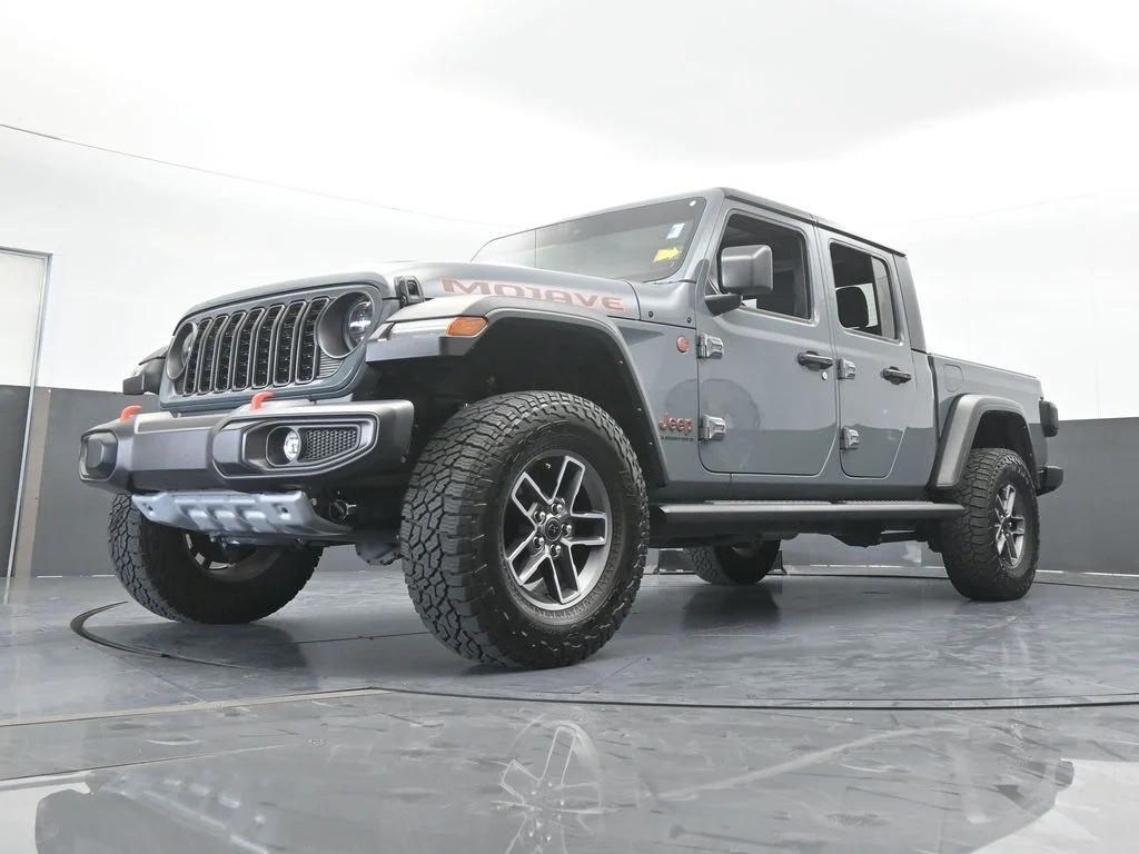 Used 2024 Anvil Clear Coat Jeep Mojave image 56