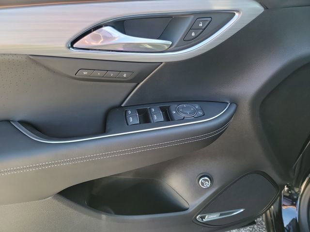 New 2026 Ebony Twilight Metallic Buick Avenir image 17
