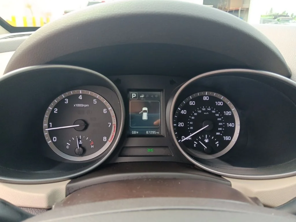 Used 2018 Canyon Copper Hyundai 2.4 Base image 21