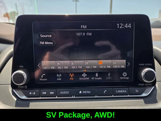 Used 2023 Silver Nissan SV image 22