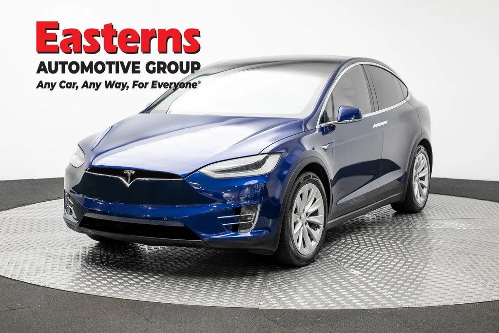 Used 2017 Blue Tesla 100D image 1