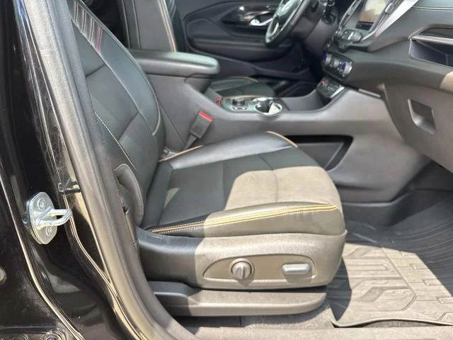 Used 2023 Black GMC AT4 image 26