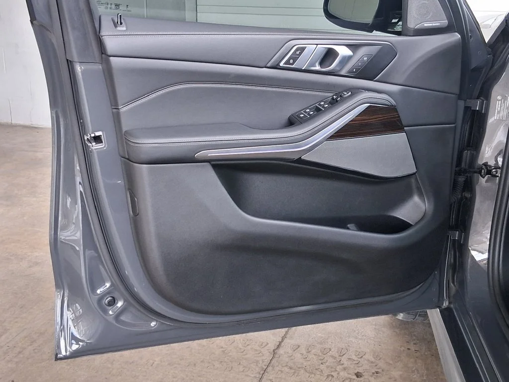 Certified Used 2026 Gray BMW xDrive40i image 17