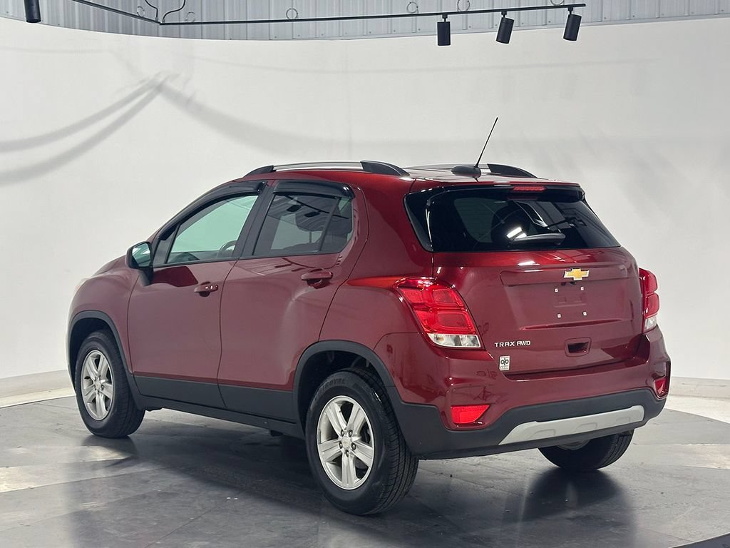 Used 2022 Crimson Metallic Chevrolet LT image 13