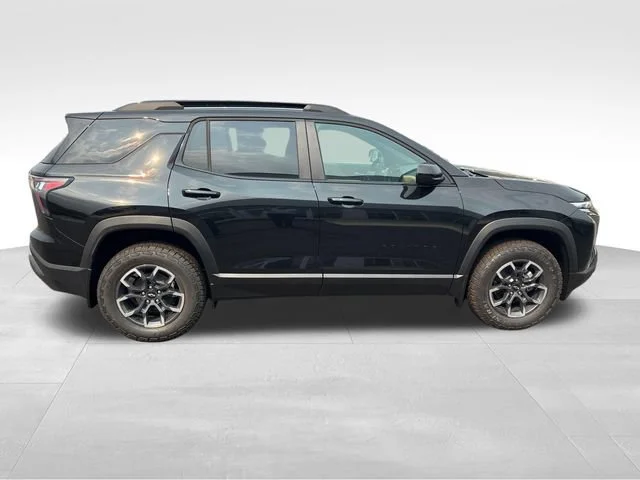 New 2027 Mosaic Black Metallic Chevrolet ACTIV image 6