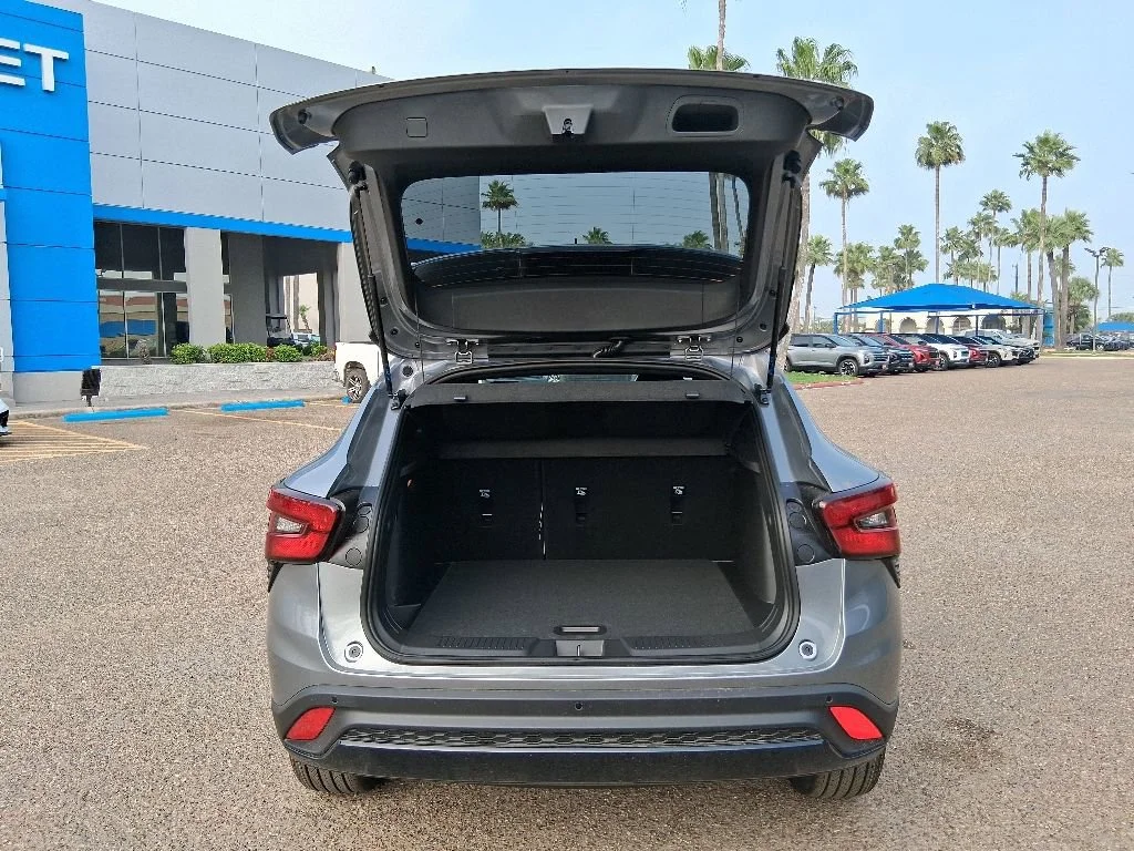 2026 Chevrolet Trax RS - Photo 6