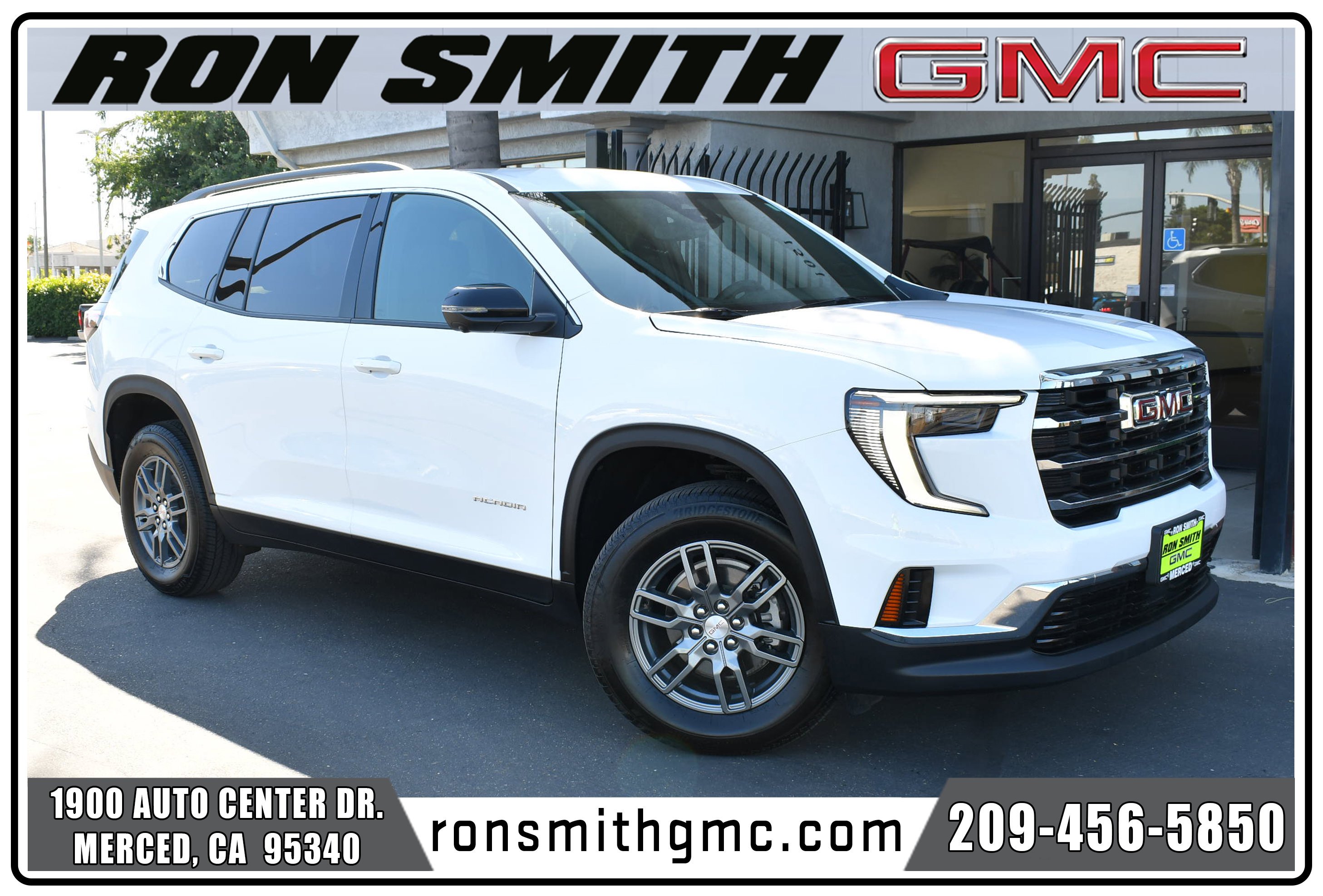 2025 GMC Acadia Elevation FWD's photo