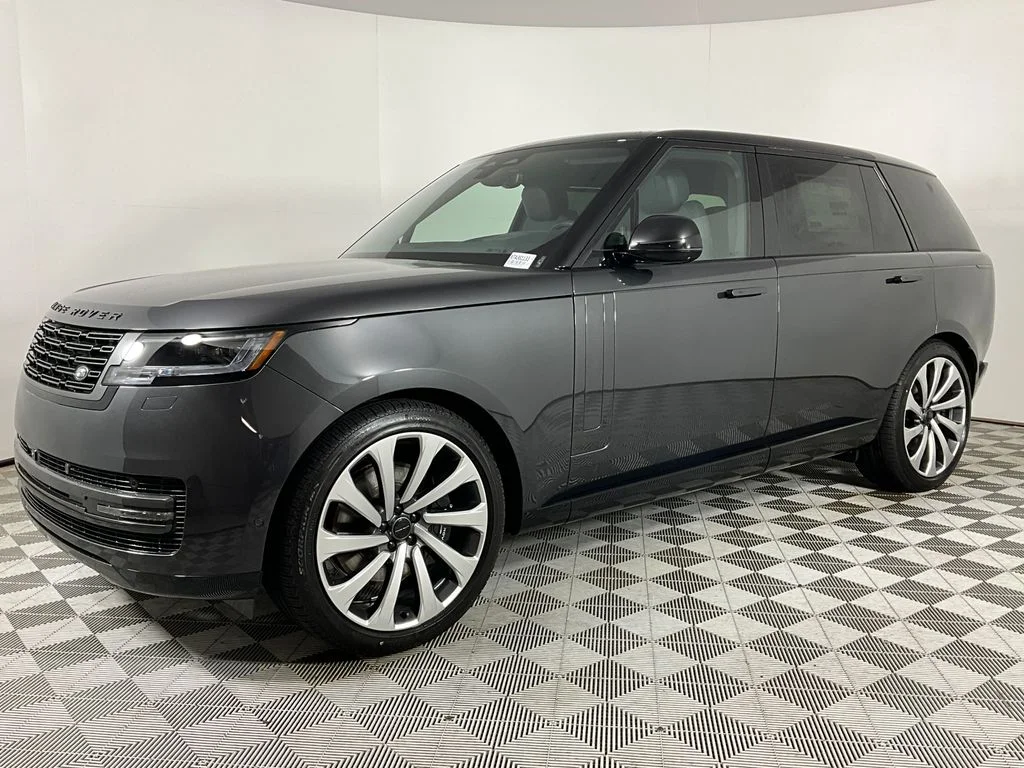 2026 Land Rover Range Rover 4.4 SE LWB 7's photo