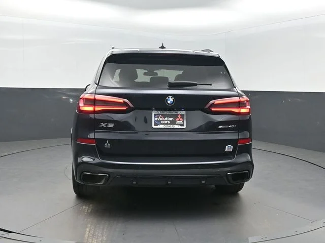 Used 2022 Black BMW sDrive40i image 32