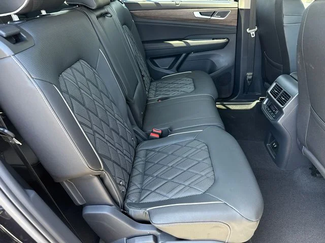 New 2026 Deep Black Pearl Volkswagen 2.0T SEL Premium R-Line image 24