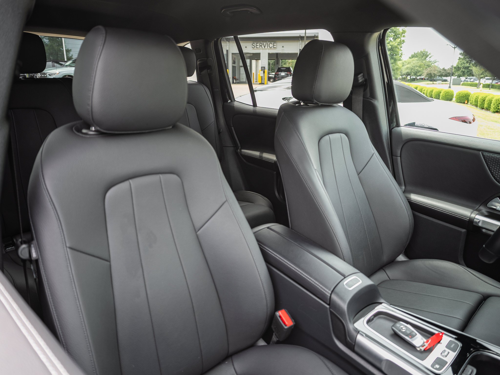 Certified Used 2025 Night Black Mercedes-Benz GLB 250 image 28