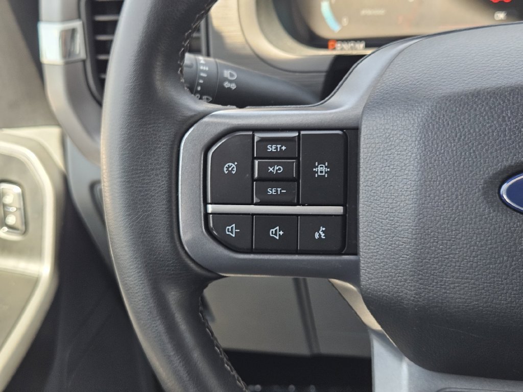 Used 2025 White Ford XLT image 27
