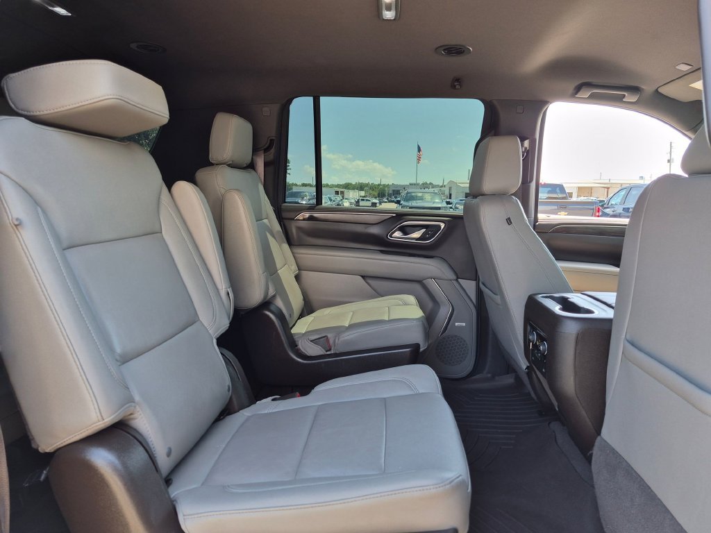 Used 2023 Summit White Chevrolet Z71 image 26