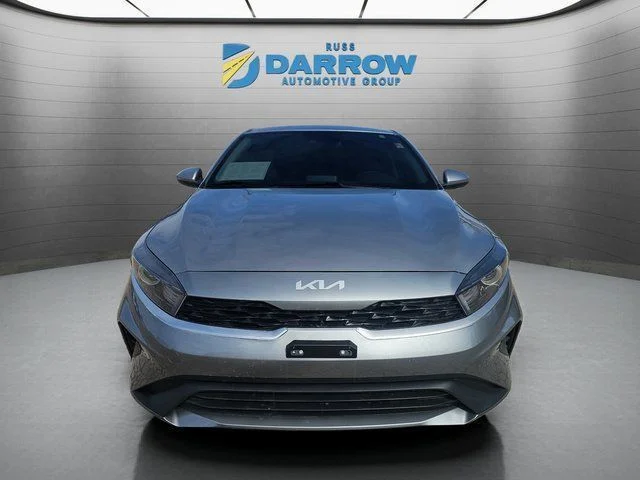 Used 2023 Gray Kia LXS image 8