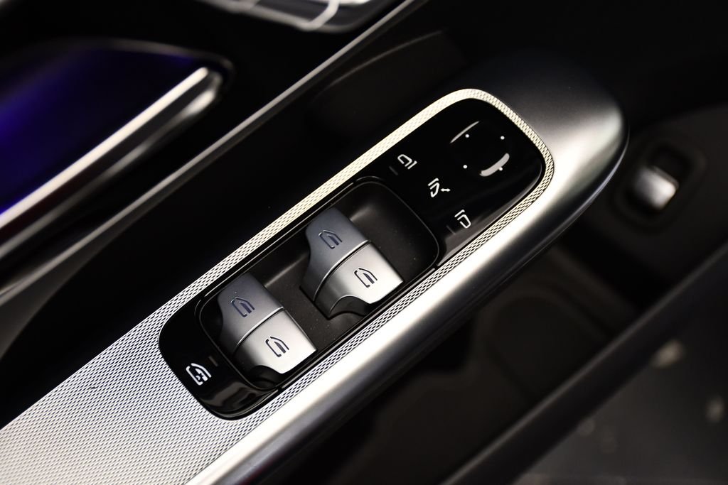 2025 Mercedes-Benz GLC AMG GLC43 - Photo 32