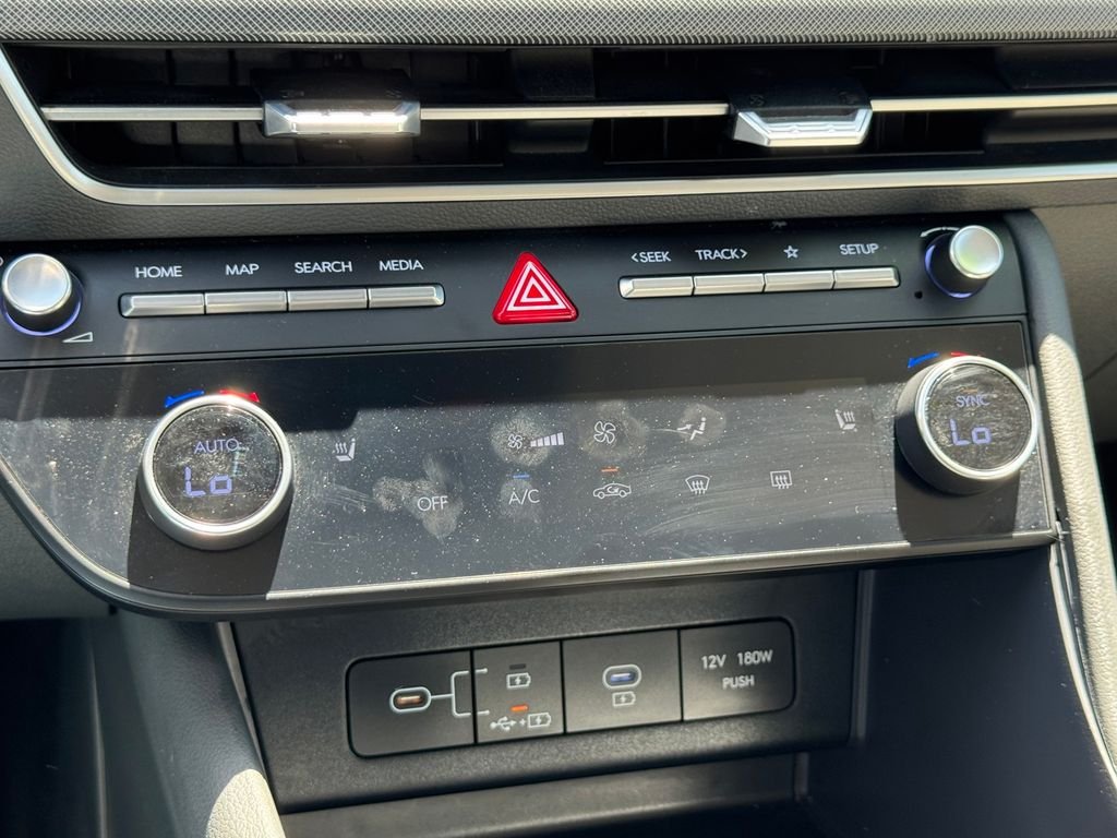 2025 Hyundai Sonata SEL - Photo 16