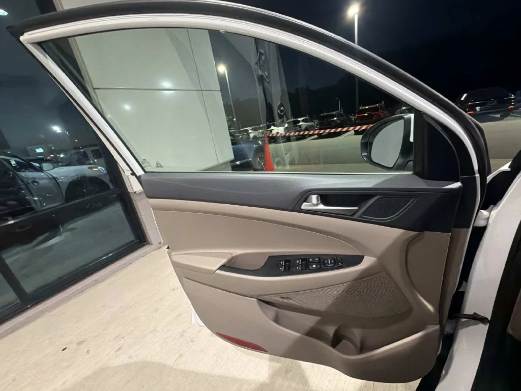 Used 2021 White Hyundai Ultimate image 14