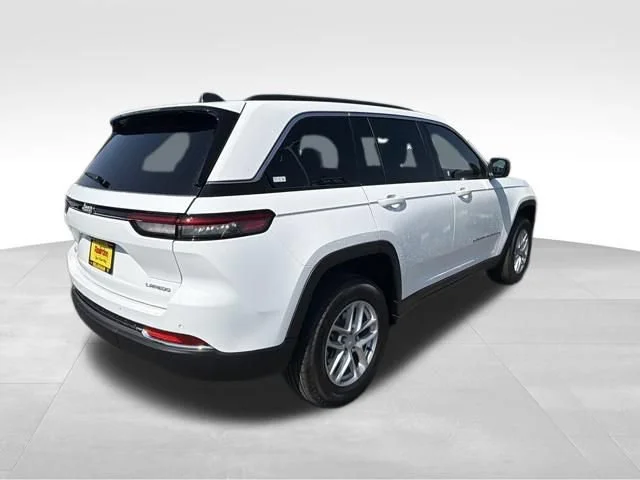 New 2026 Bright White Clearcoat Jeep Laredo image 7