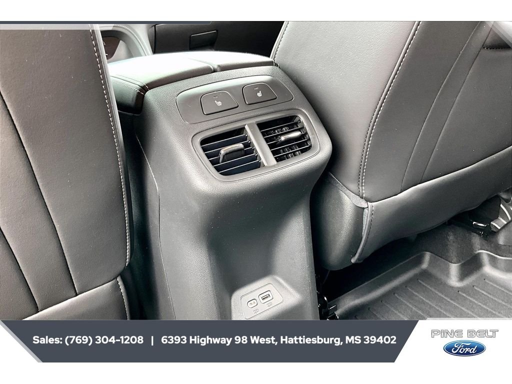 Used 2023 Ebony Twilight Metallic Buick Avenir image 25