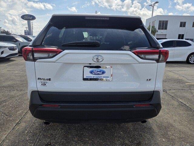 Used 2025 Ice Cap Toyota LE image 4