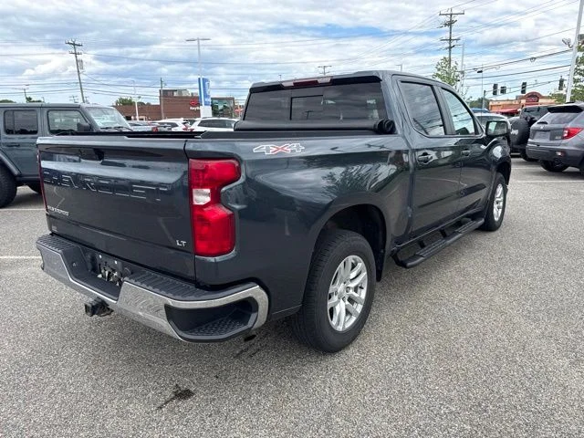 Used 2020 Shadow Gray Metallic Chevrolet LT image 18