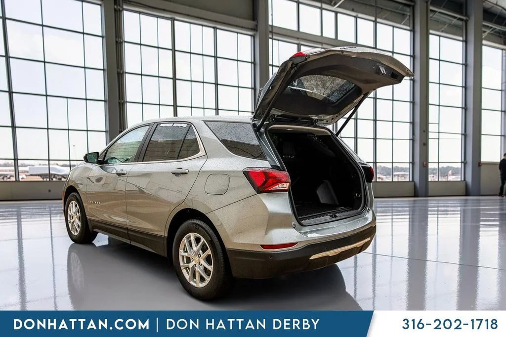 Used 2024 Gray Chevrolet LT image 27