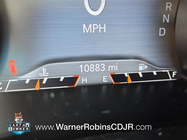 Used 2023 White Jeep Altitude image 29