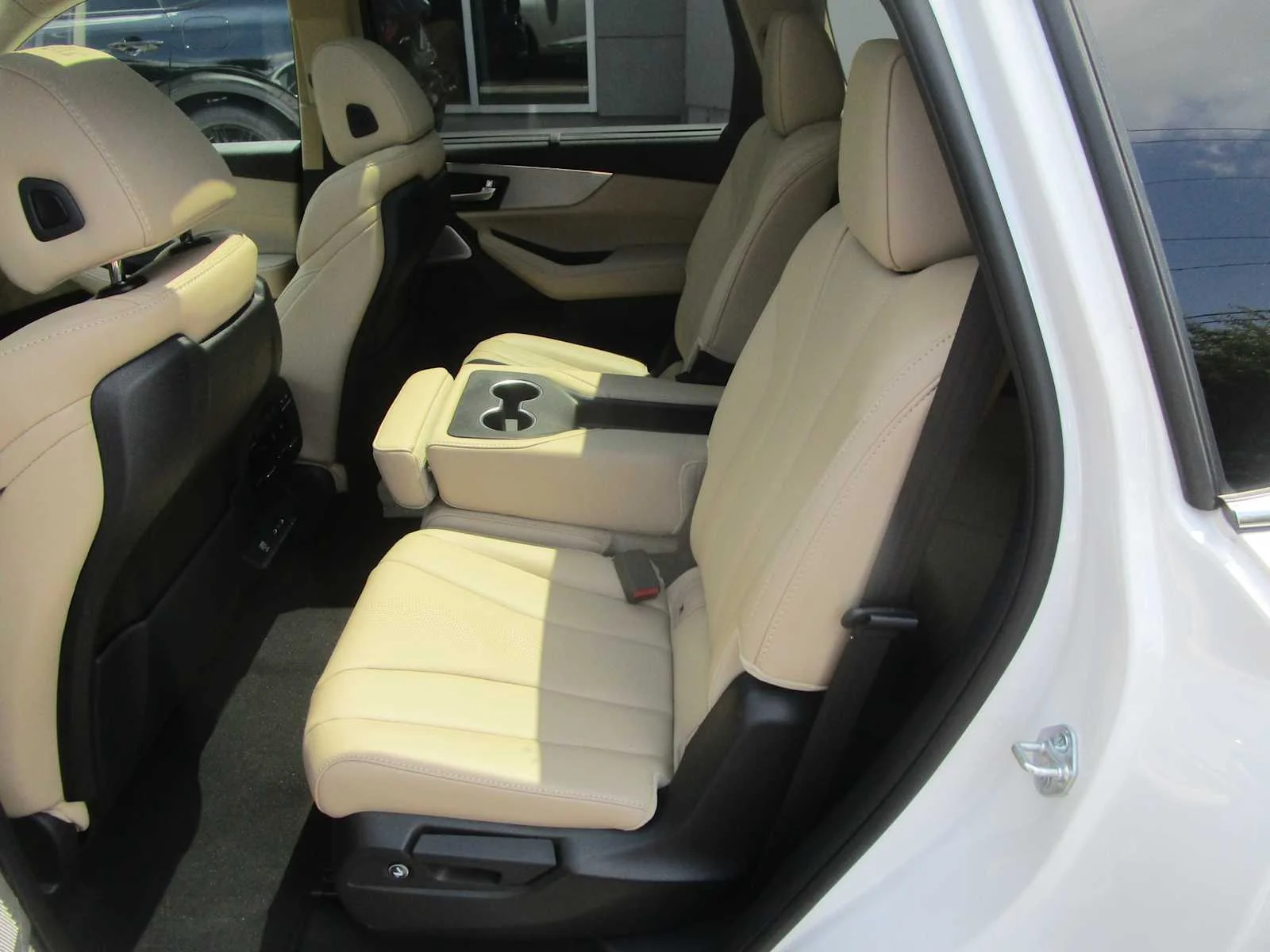 Certified Used 2026 Platinum White Pearl Acura w/Technology Package image 9