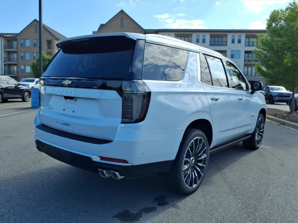 New 2026 Polar White Tricoat Chevrolet High Country image 30