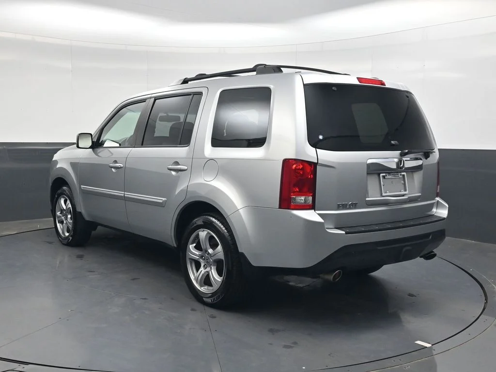 Used 2012 Polished Metal Metallic Honda EX-L image 6
