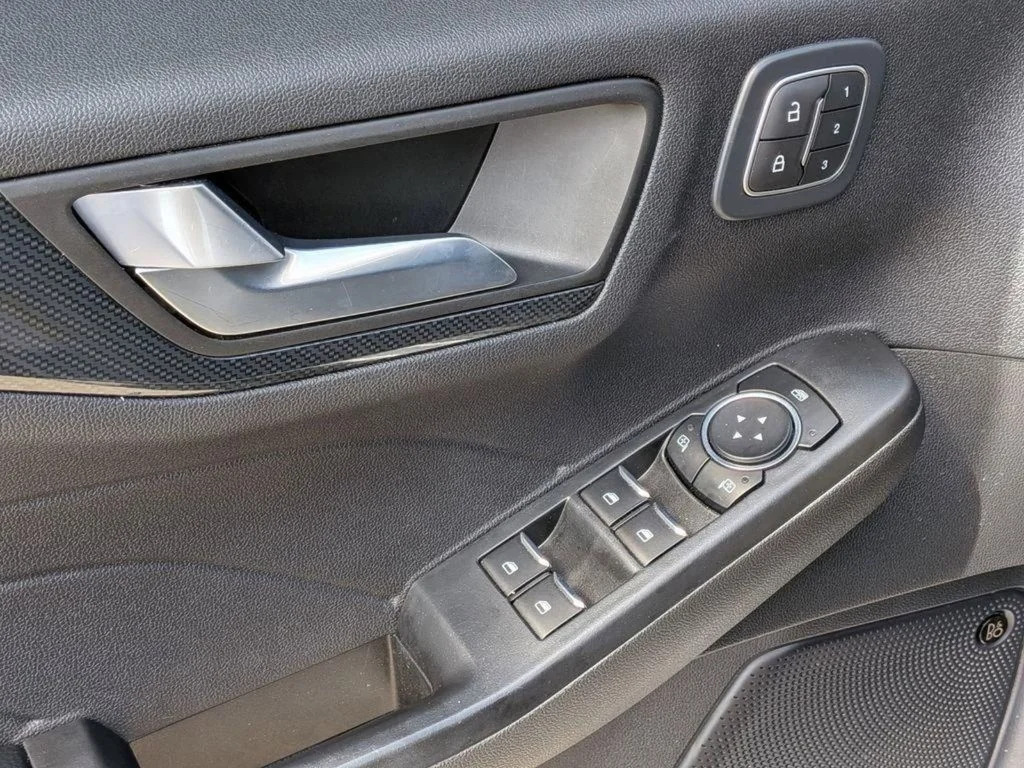 Used 2023 Silver Ford ST-Line Select image 12