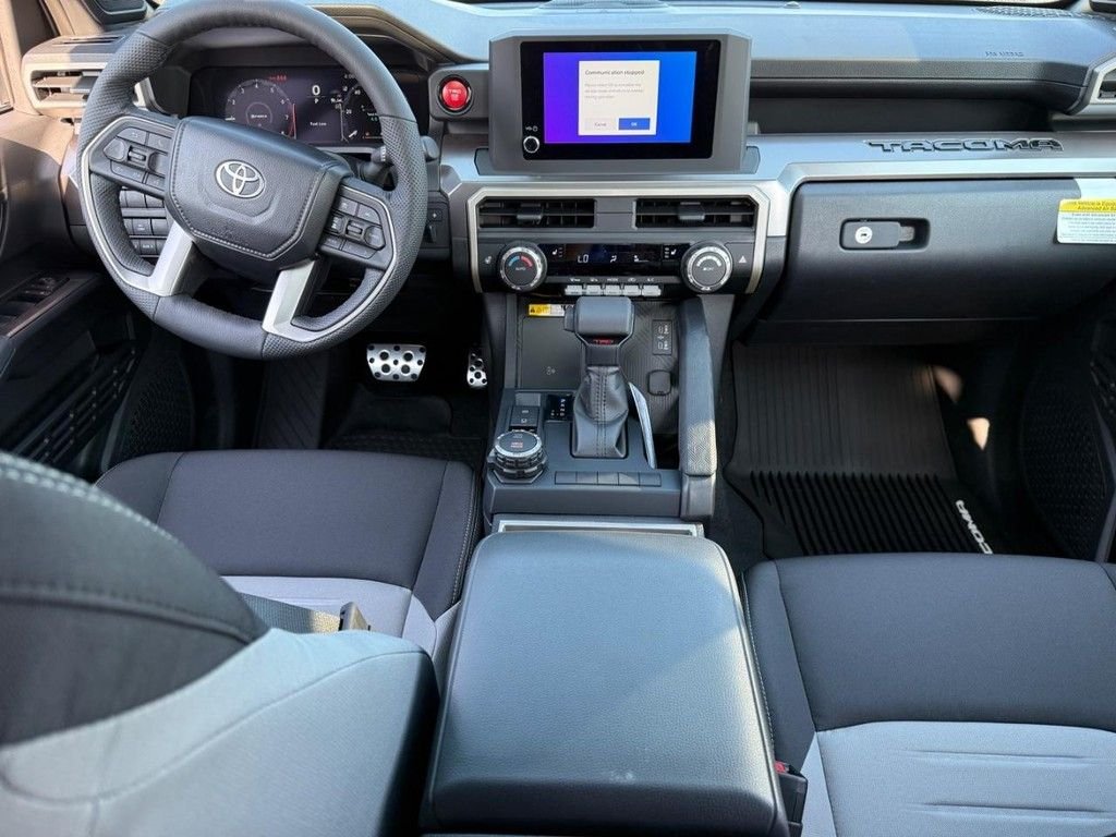 2025 Toyota Tacoma TRD Sport - Photo 8