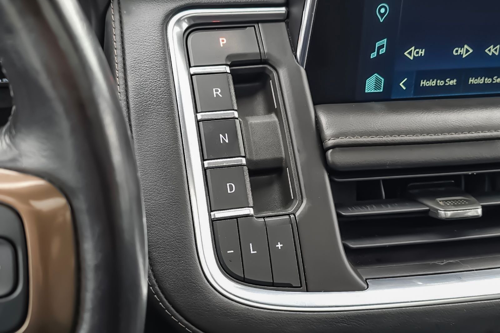 2022 Chevrolet Suburban High Country - Photo 25