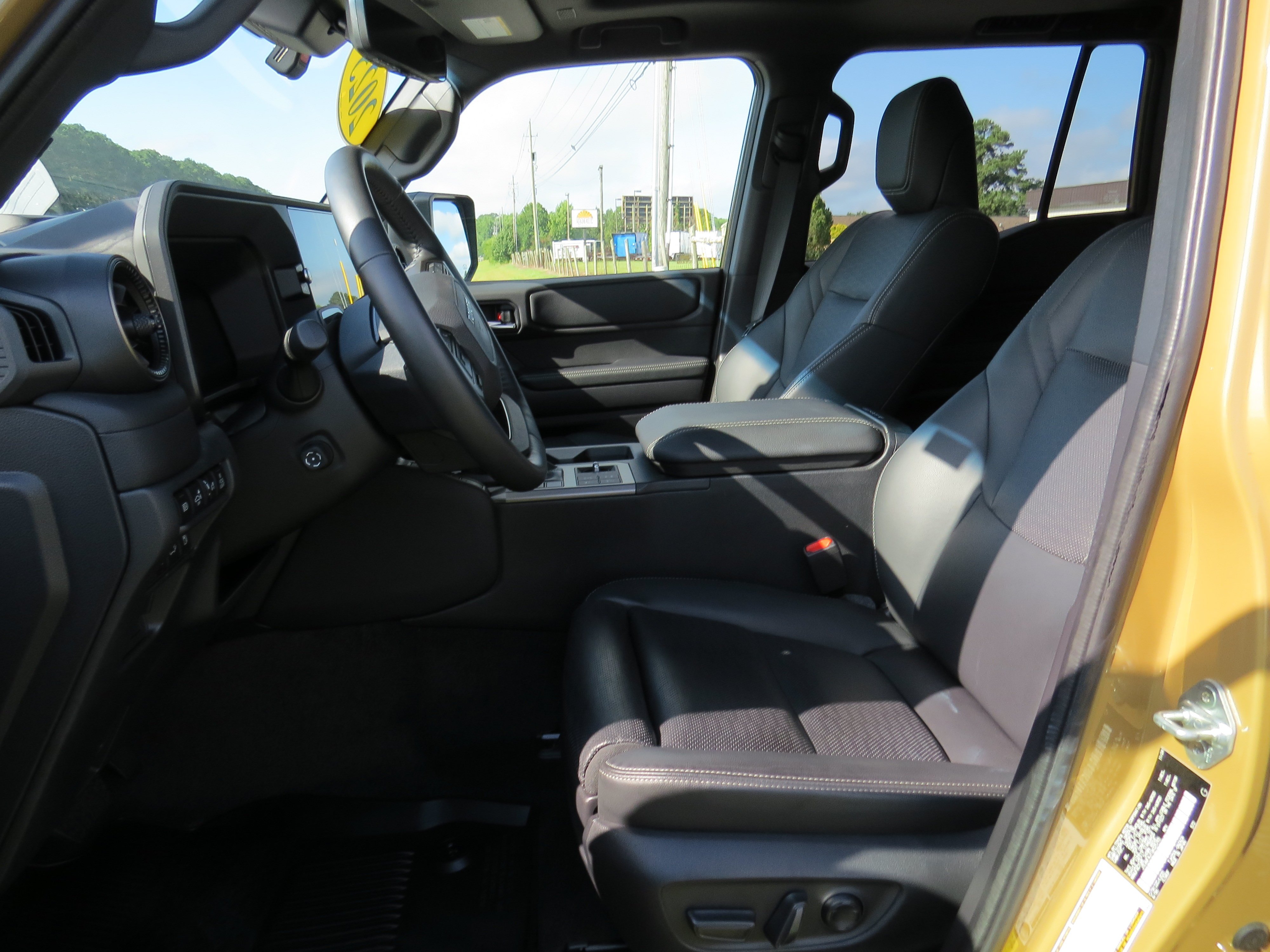 Used 2025  Toyota 1958 image 14