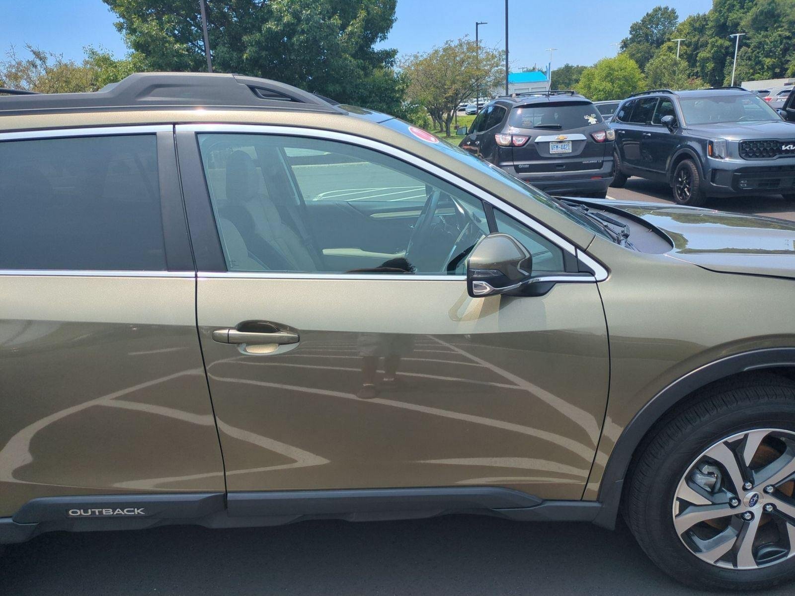 Used 2022 Autumn Green Metallic Subaru Limited image 38