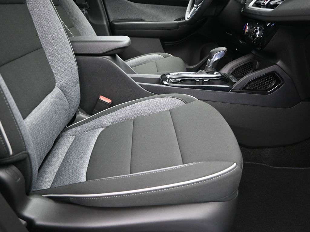 2026 Chevrolet Trailblazer LT - Photo 14