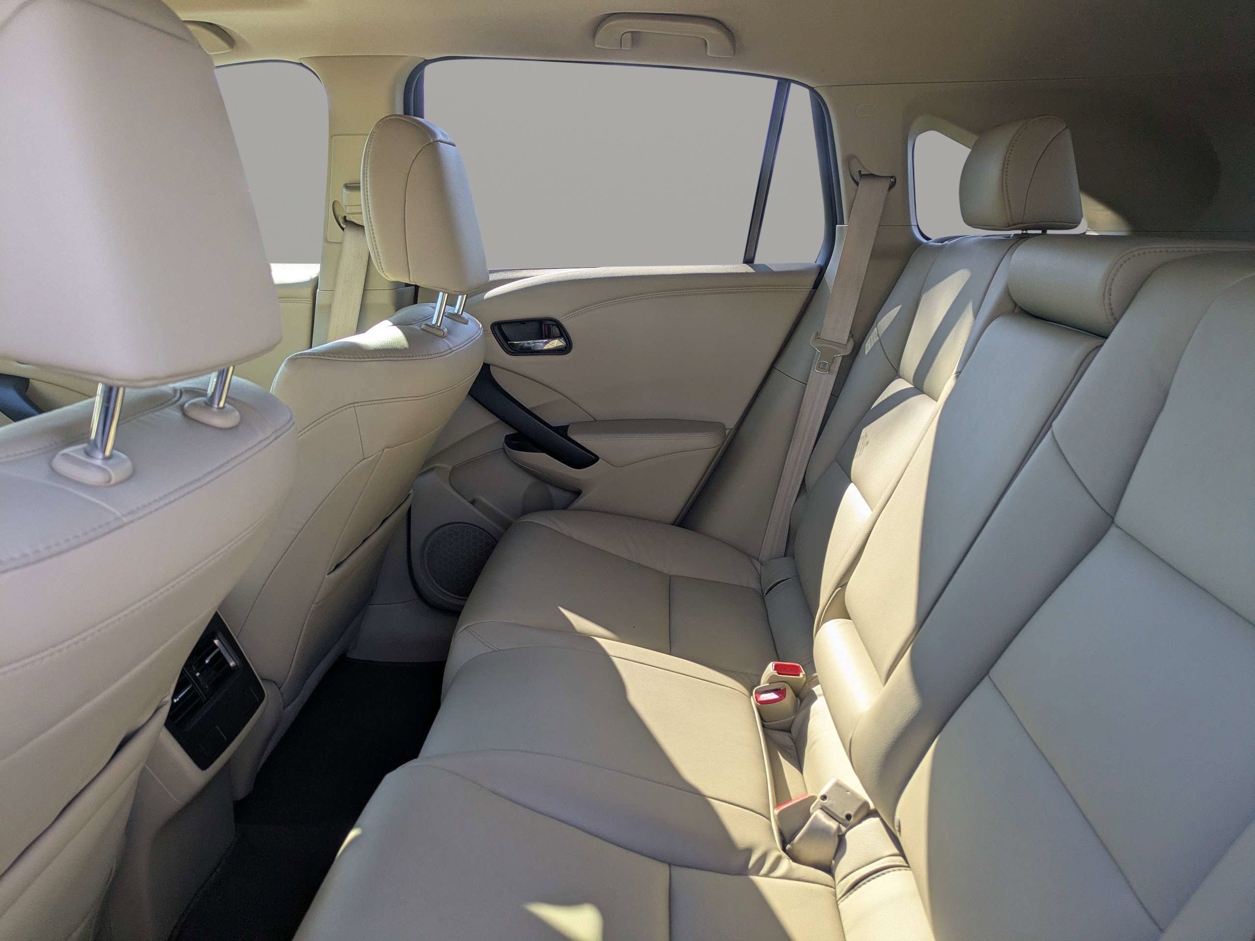 Used 2018 White Diamond Pearl Acura RDX image 48