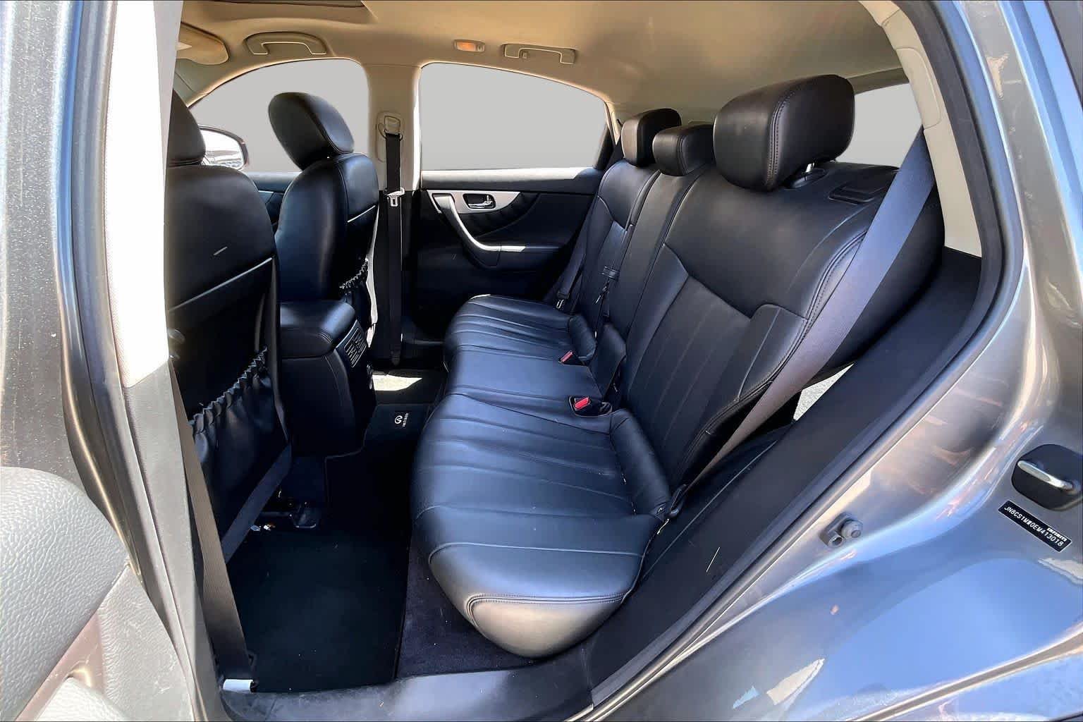 Used 2014 Graphite Shadow INFINITI  image 19