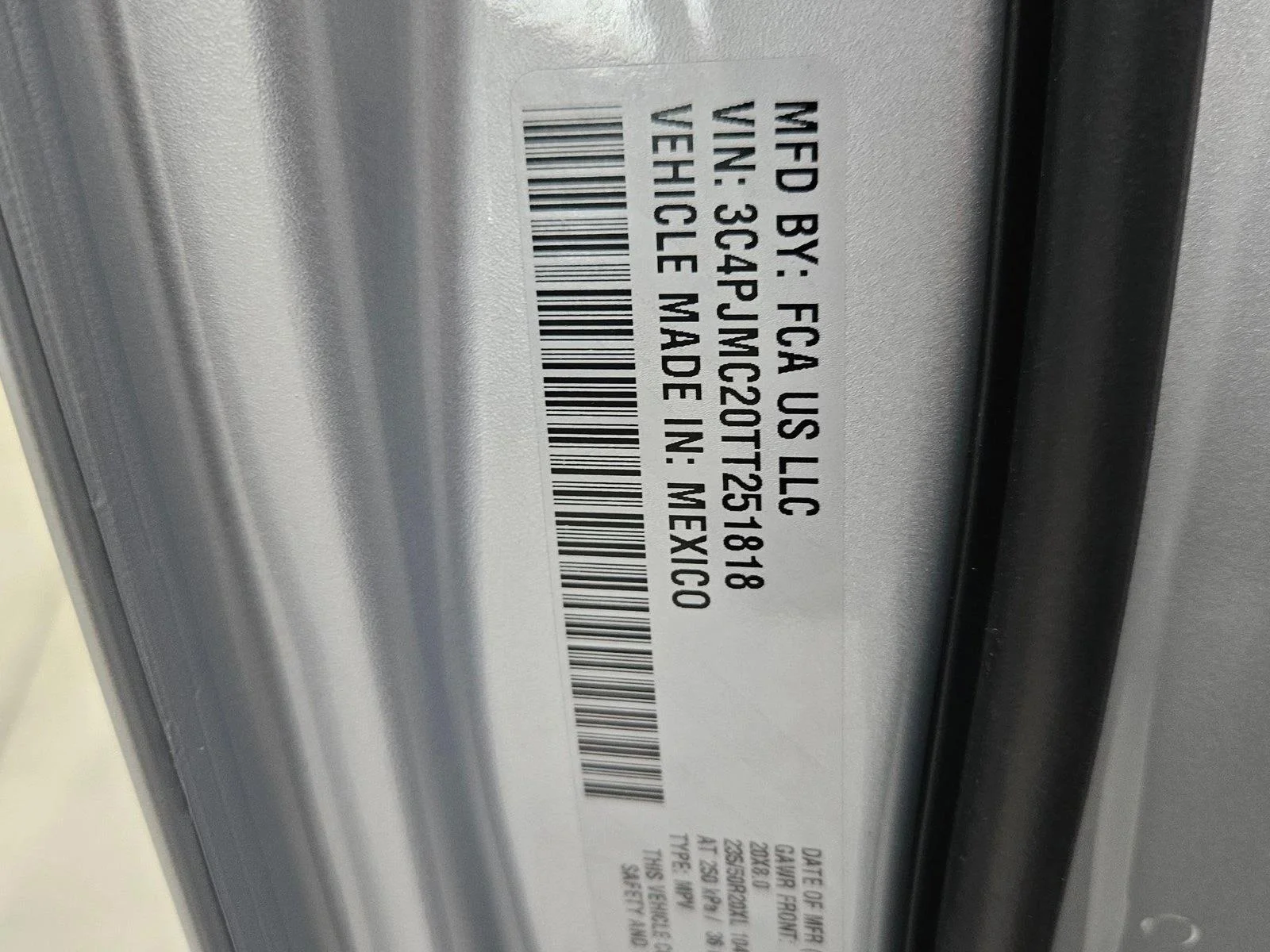 New 2026 Silver Zynith Clear-Coat Exterior Paint Jeep Overland image 18