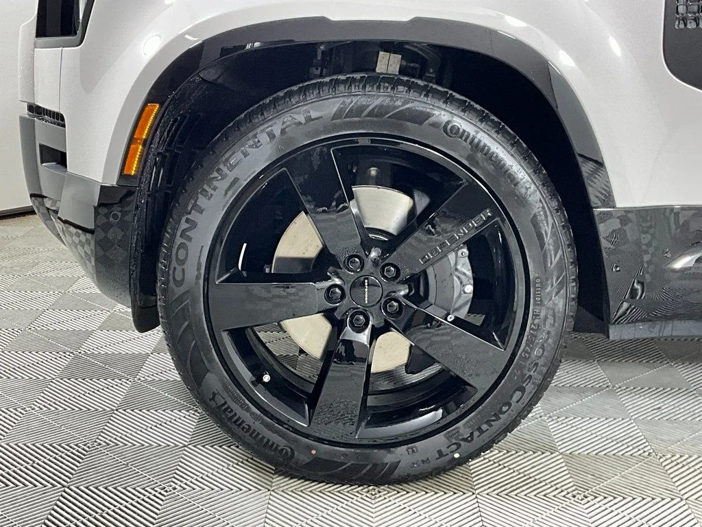 New 2026 Borasco Grey Land Rover X-Dynamic SE image 9
