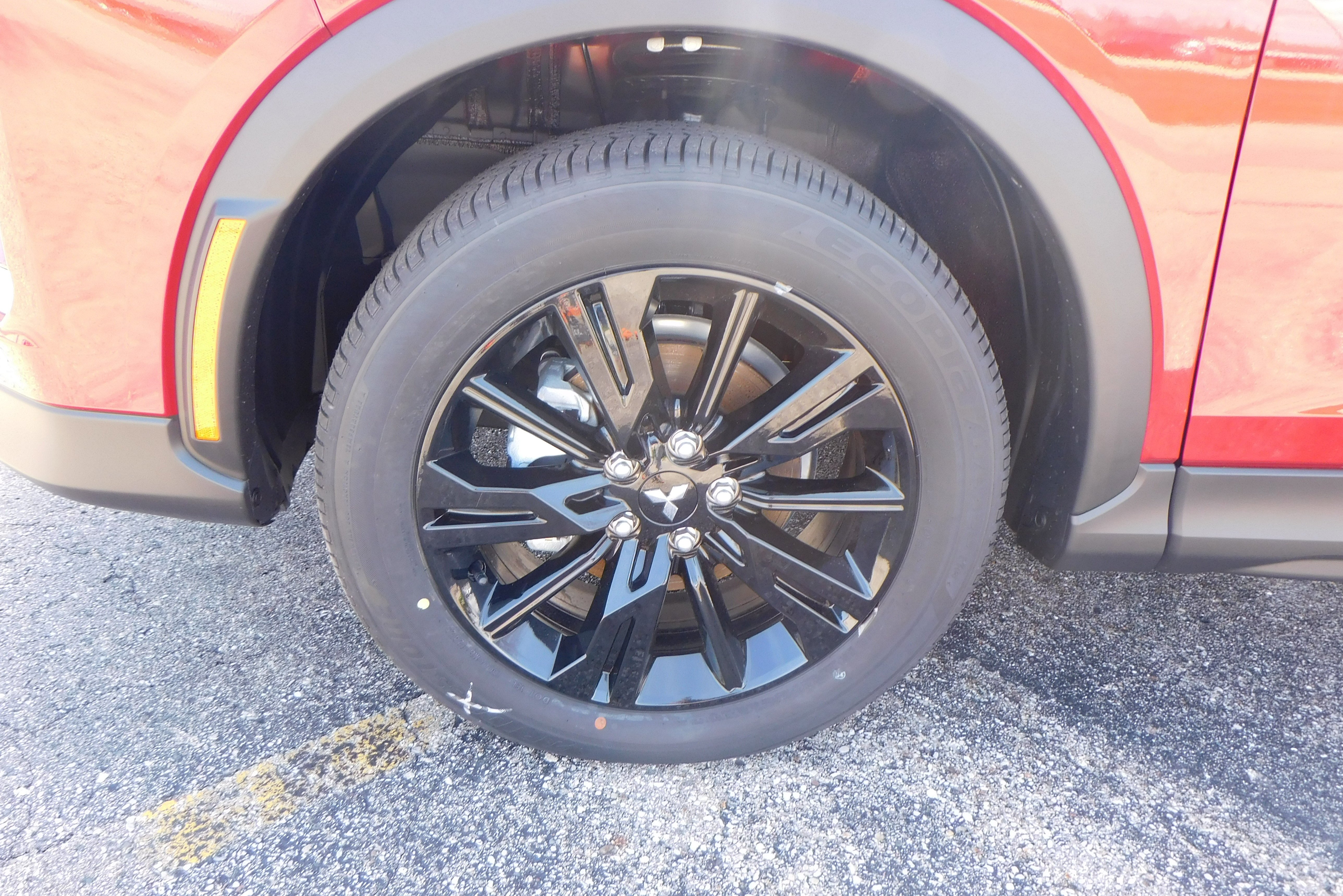 Used 2026 Red Diamond Mitsubishi LE image 10