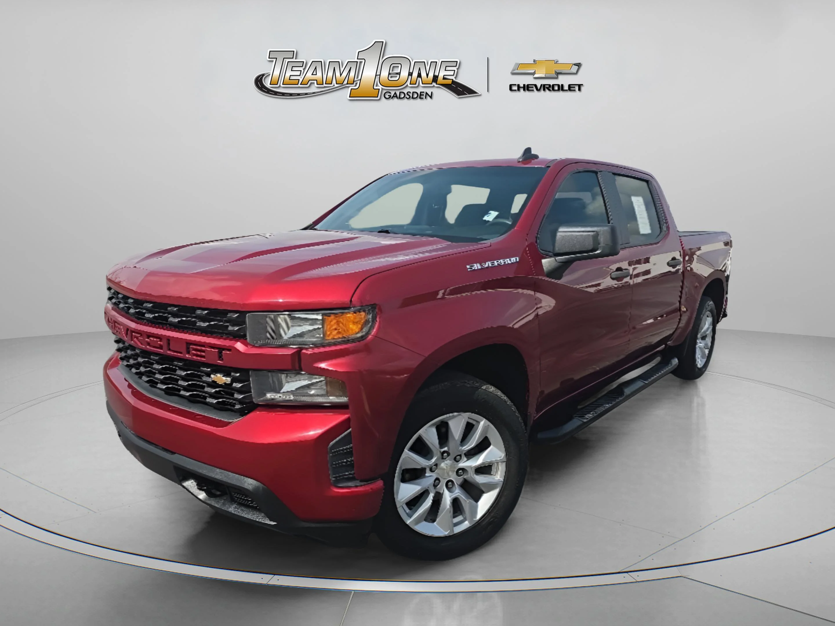 Used 2020 Cajun Red Tintcoat Chevrolet Custom image 3